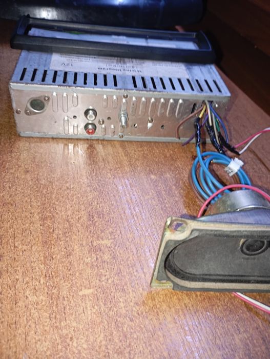 В машину техника