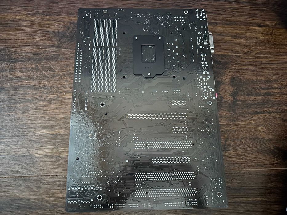 Как новая! Материнская плата ASUS Z87-K 1150 сокет Гарантия!