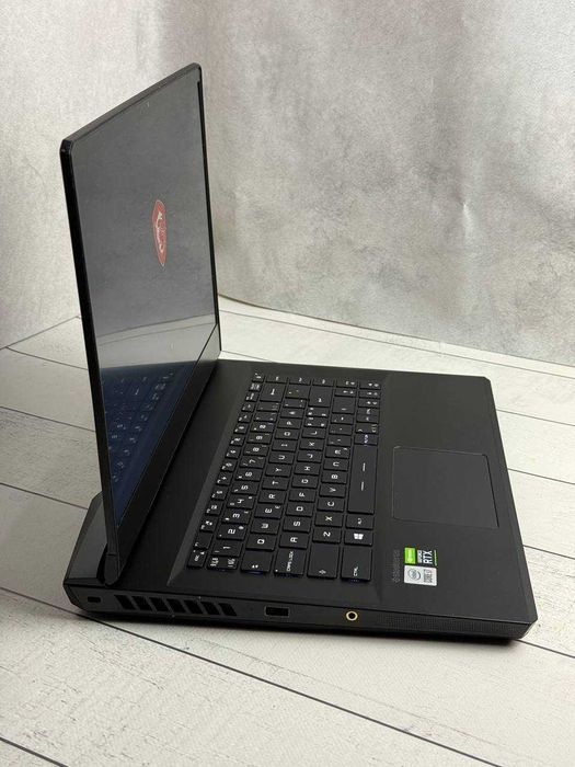 MSI GP66 Leopard 10UG i7-10750H RTX 3070 16ram ssd 512 144hz