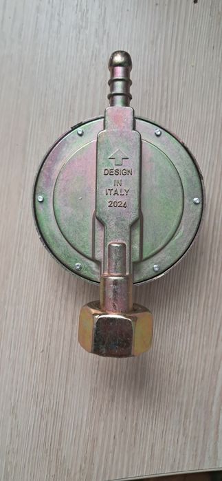 Газовий редуктор з регулюванняв 22-70mbar