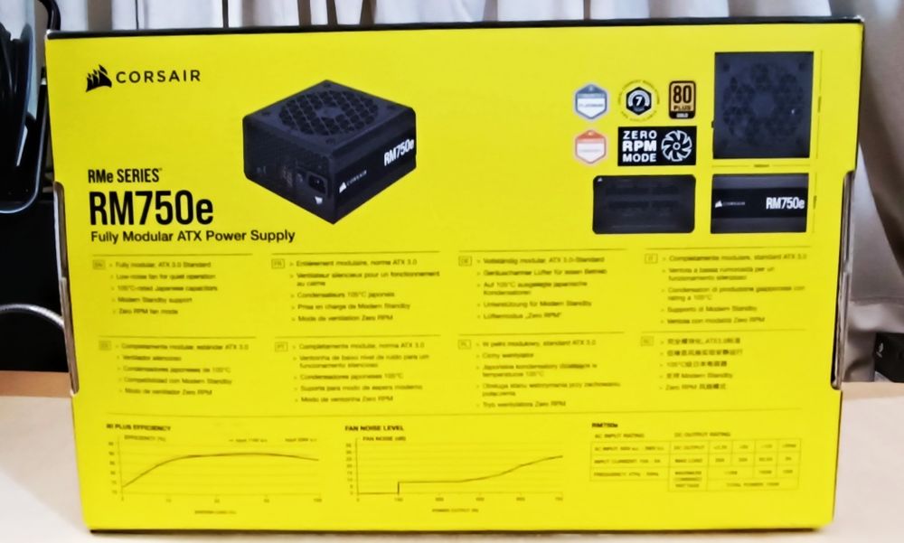 Fonte Alimentação Corsair RMe Series RM750e 750W 80 Plus Gold Modular