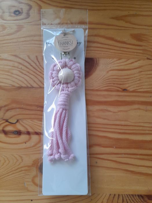 Breloczek, brelok, zawieszka makrama handmade - kwiatek