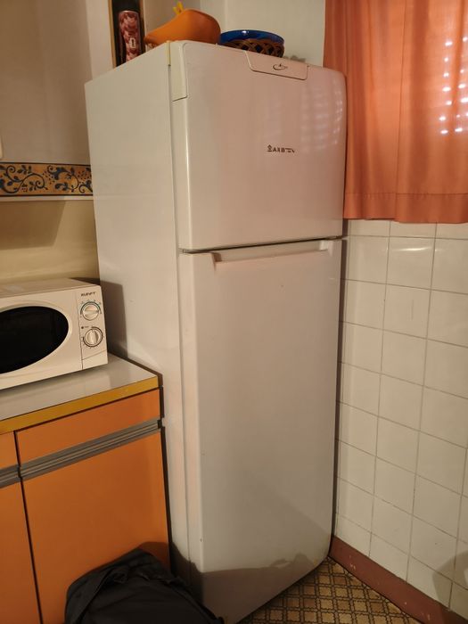 Frigorífico+congelador Ariston