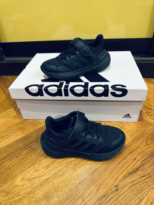 Кроссовки Adias размер 29