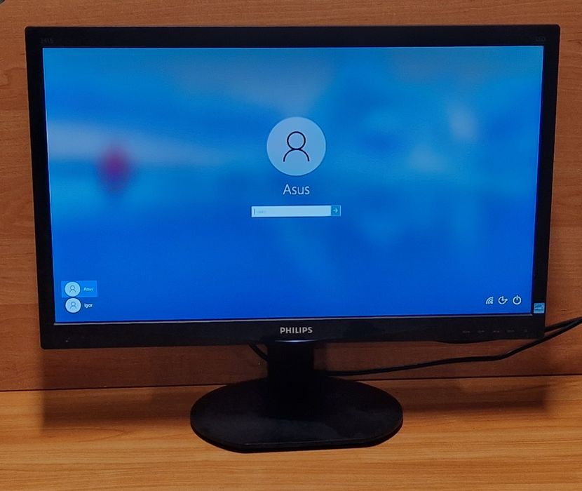 Monitor Philips 241S4L 24" 1920 x1080 16:9,przewód DVI - HDMI