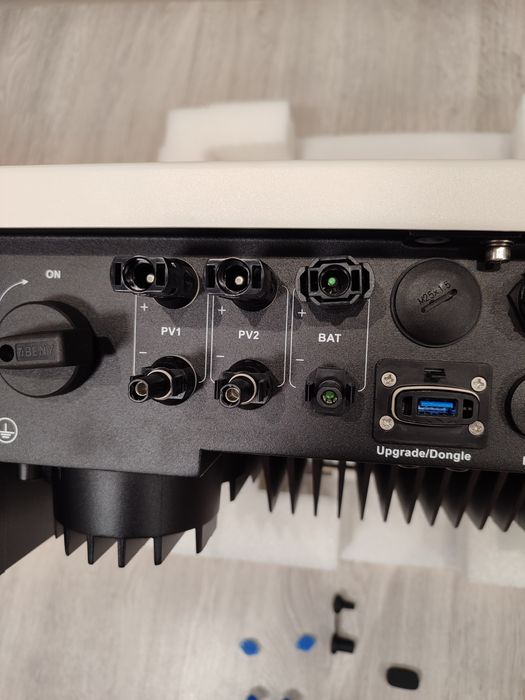 Гібридний Інвертор SolaX X1-Hybrid G4-3.0-D (3 кВт).Високовольтний.