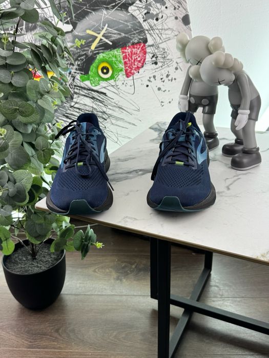 Кросівки Brooks Adrenaline 45 розмір Е13456