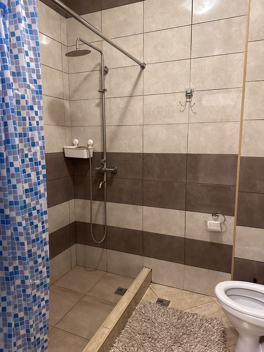 Посуточно апартаменты с парковкой  м.Дорогожичи,м.Лукьяновка