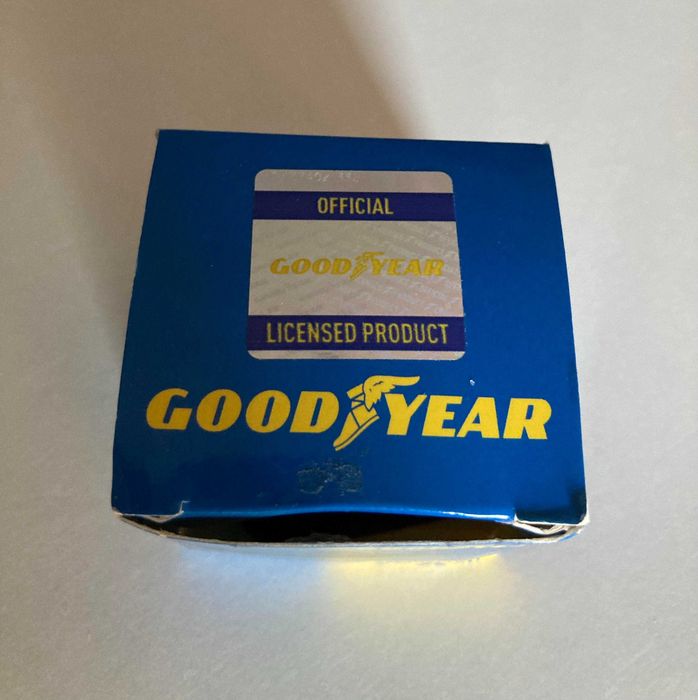 GOODYEAR [na caixa] suporte magnético telemóvel para carro