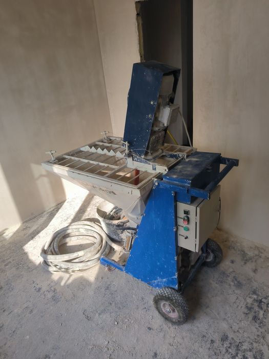 Продам штукатурну станцію Lavoro 220В