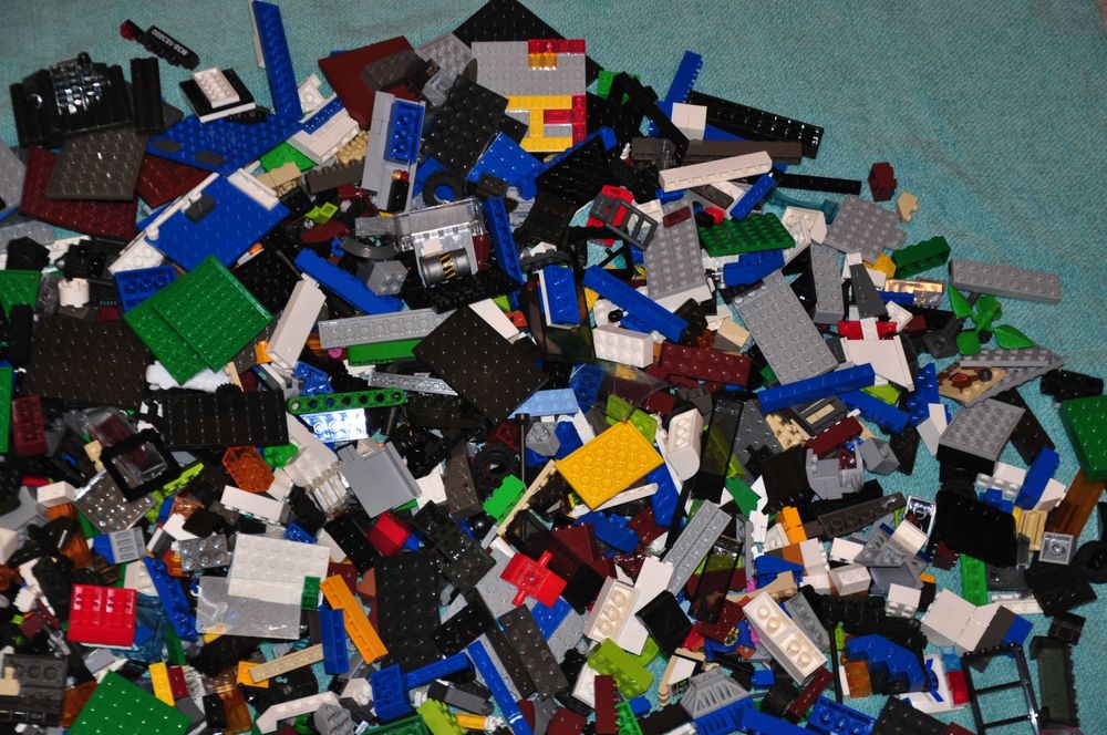 L5939. Klocki kompatybilne, pasujące do LEGO, minifigurki 4,10 kg