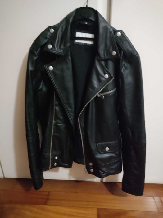 Casaco em Pele Calvin Klein - tamanho L - NOVO