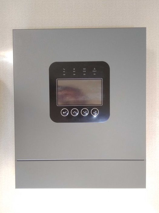 Гібридний інвертор Powgrow (Powland) 5kW 24V із WiFi - найтихіший та найпотужніший.  Заряд 160A, до 9000W сонячних панелей