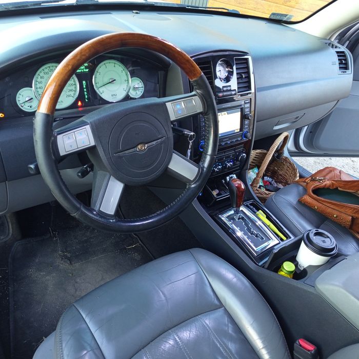 Chrysler 300C 3,5v6B+G,automat ,klima.