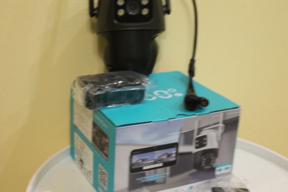 Wi-Fi камера подвійна поворотна для дачі та приватного будинку. Нова