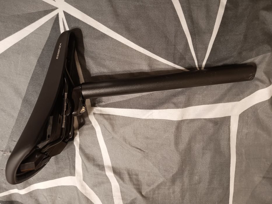 SIODŁO Selle Royal Essenza + SZTYCA Uno Grade Oe