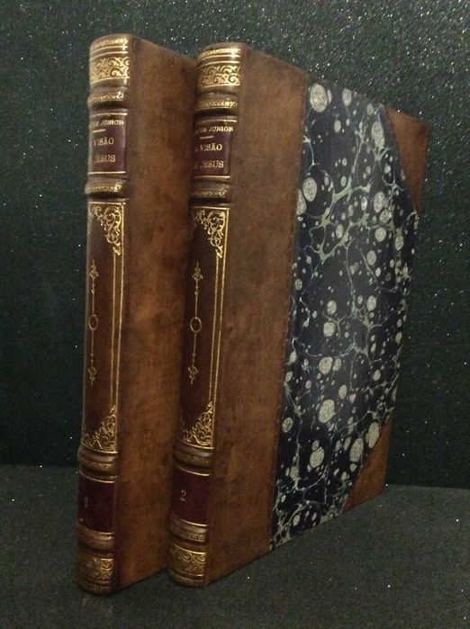 Pela excelência das encadern., vale a pena o investimento. 1.ª edição