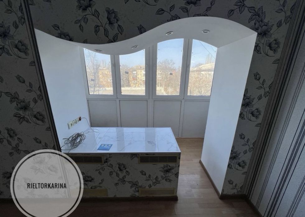 ЮТЗ/Молодогвардійська 1к квартира в продажі 4 поверх з 9