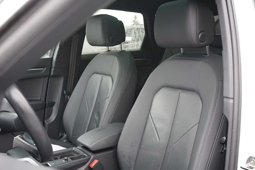 Audi Q3      2022