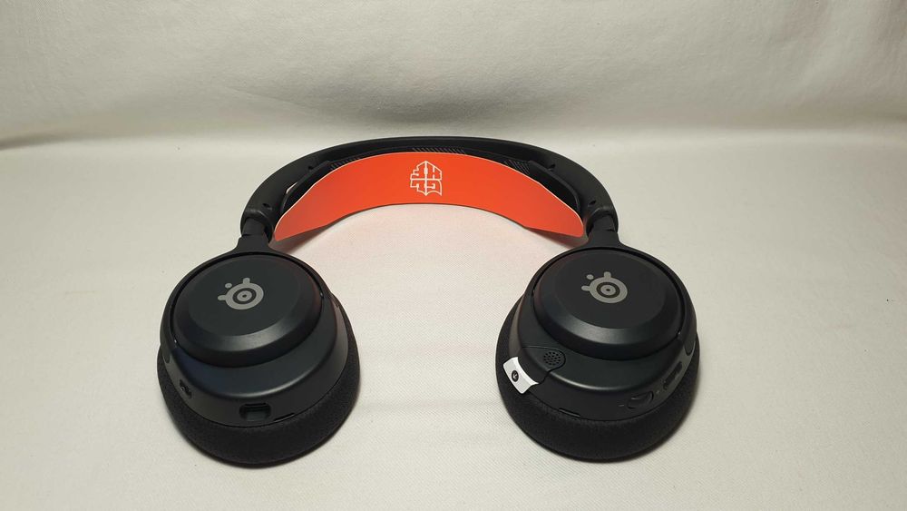 Słuchawki bezprzewodowe SteelSeries Arctis Nova 4 - NOWE.