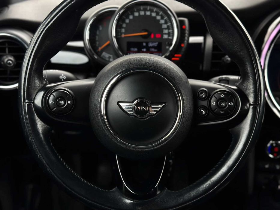 MINI COOPER 1.5 D em Excelente Estado