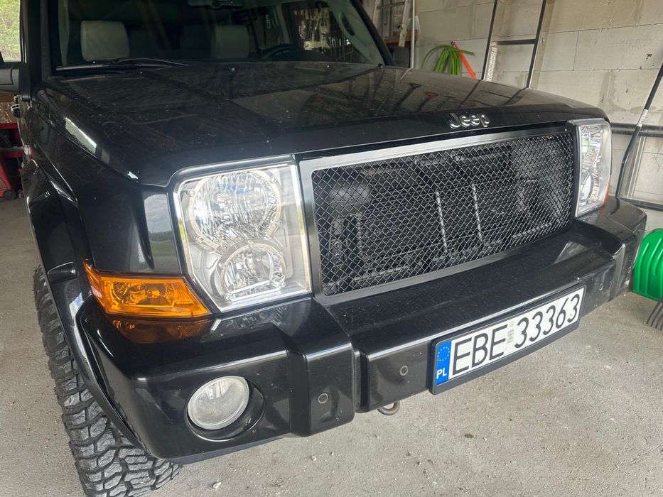 Grill metalowy do jeep commander
