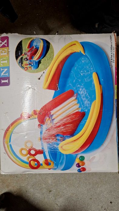 Basen dmuchany Intex Rainbow Ring Play Center – kompletny