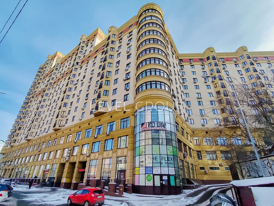 Оренда комерційного приміщення. 266 кв.по вул.Чорновола 10