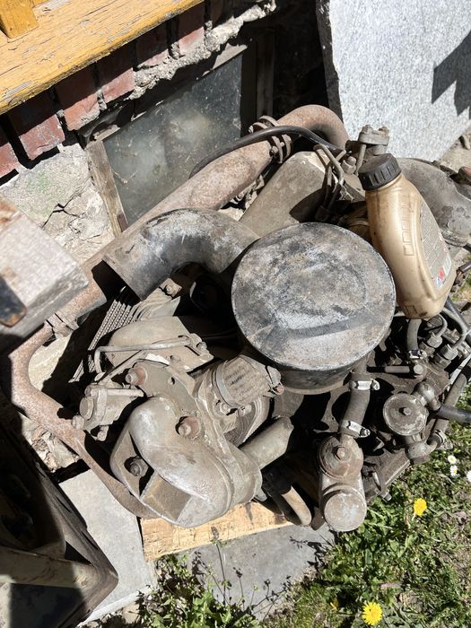 Silnik dwucylindrowy diesel 18 KM