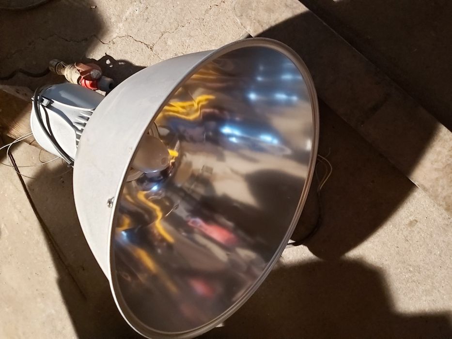 Lampa przemysłowa loft industrialna firmowa glamox