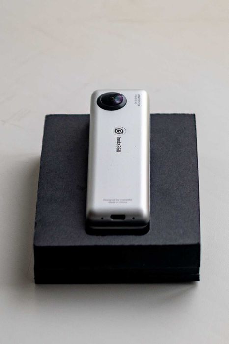 Панорамна 3K HD камера Insta360 Nano