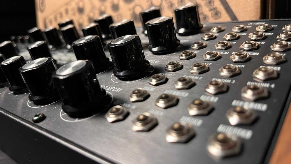 Moog Subharmonicon – profesjonalny syntezator modularny !