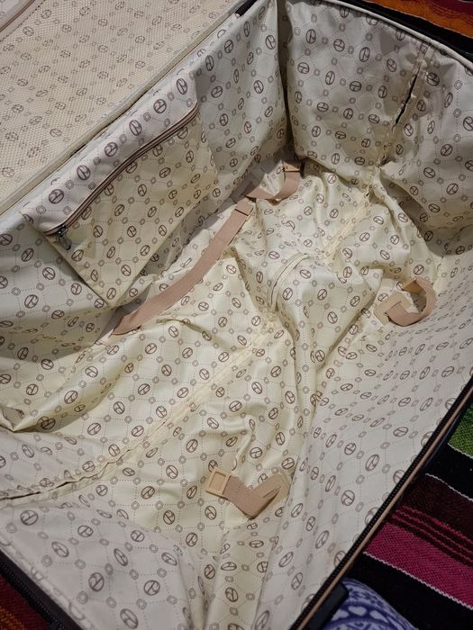 Велика Валіза для подорожей