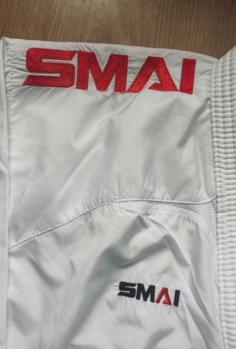 Kit Karate Kumite SMAI Inazuma - 2 Casacos + 1 Calças (WKF Approved)