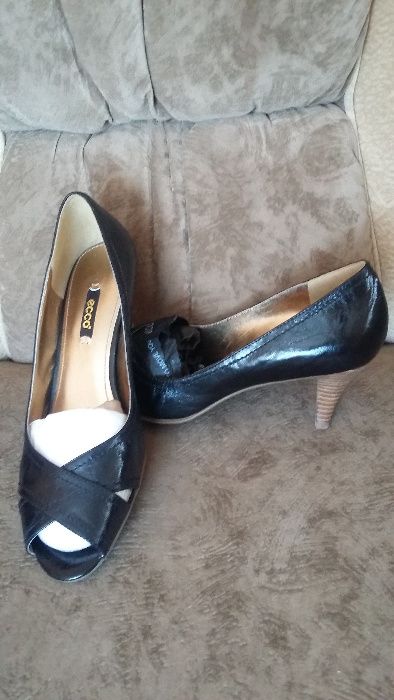 Новые туфельки из натуральной кожи