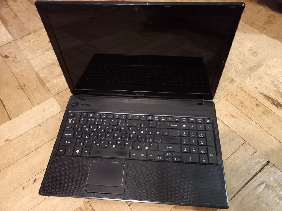 Ноутбук Acer Aspire 5742G / Intel Core i5 / 8GB / SSD 120GB+500GB