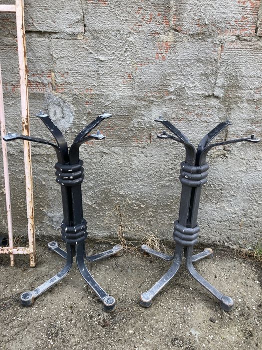 Mesas, Portão, gradeamento antigo ferro maciço, etc