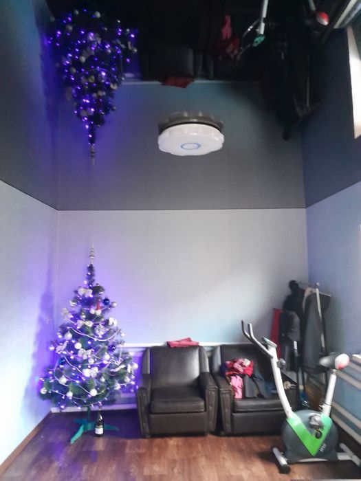 Продам Будинок, баню та великий гараж.Можливий продаж через сертифікат