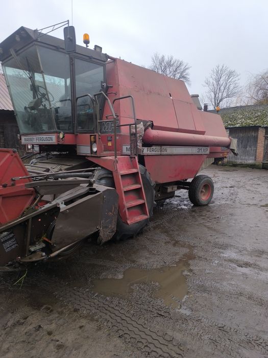 Kombajn zbożowy Massey Ferguson 31xp