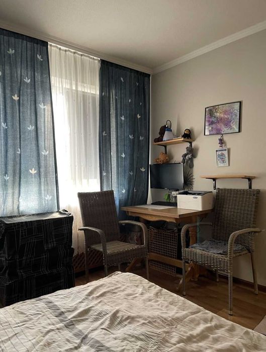 Продам 1к. квартиру в 606м/р-ні, вул. Гарібальді, поруч супермаркет Клас