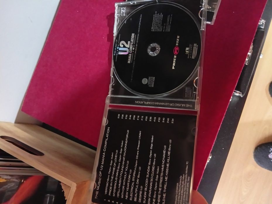 Conjunto de CDs U2