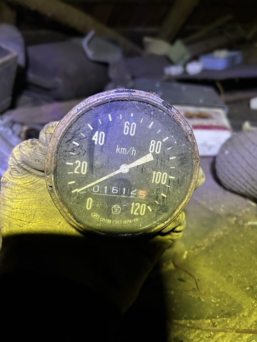Спидомитр на отечиственое авто