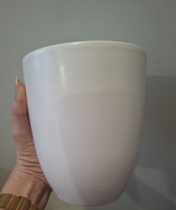 Doniczki ceramiczne białe