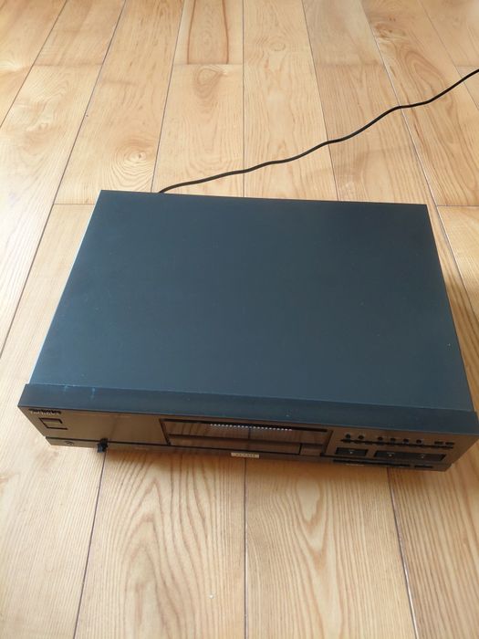 Technics  compact  SL-PS 50