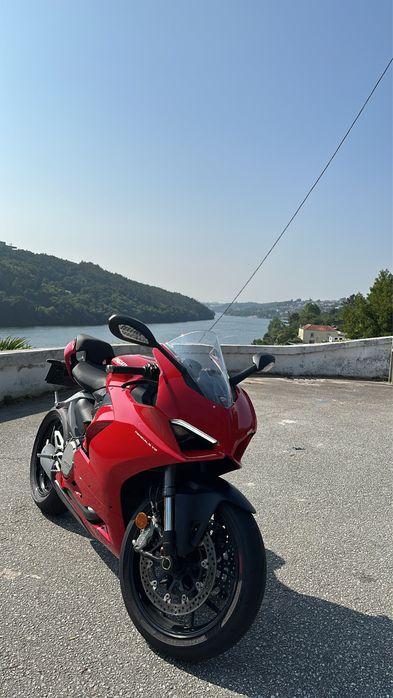 Ducati Panigale V2