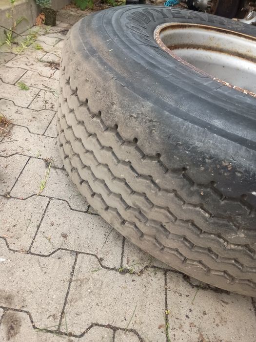 Koła opony z felgami bębnowymi 385/65r22.5 7szt