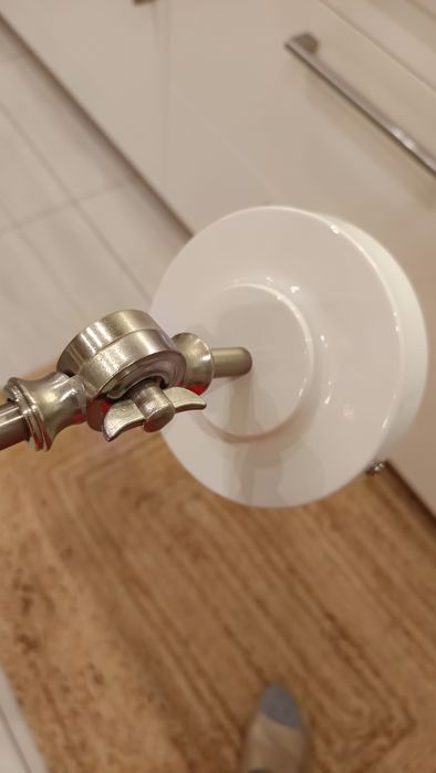 Lampa ścienna  metalowa.