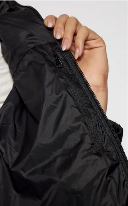 Продам женский пуховик The North Face, р. S.