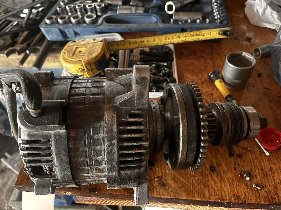 Honda cbr 1000f Генератор , и обгонные муфты