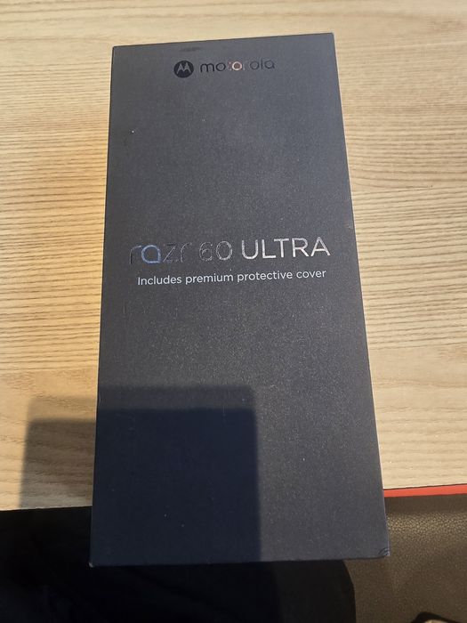 Motorola Razr 60 Ultra Leather Green - Com garantia